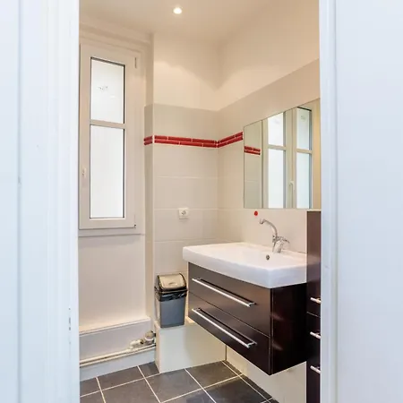 Charmant Studio 18e Paris