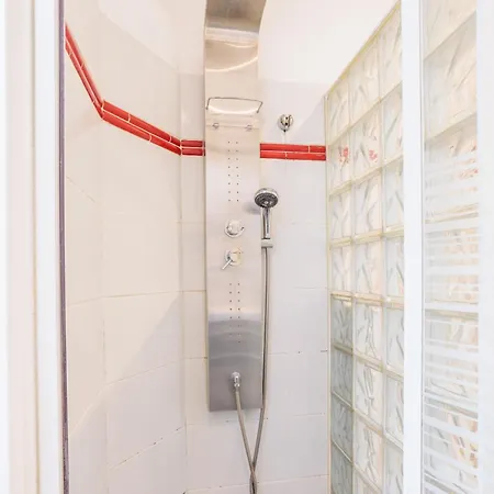 Charmant Studio 18e Apartment